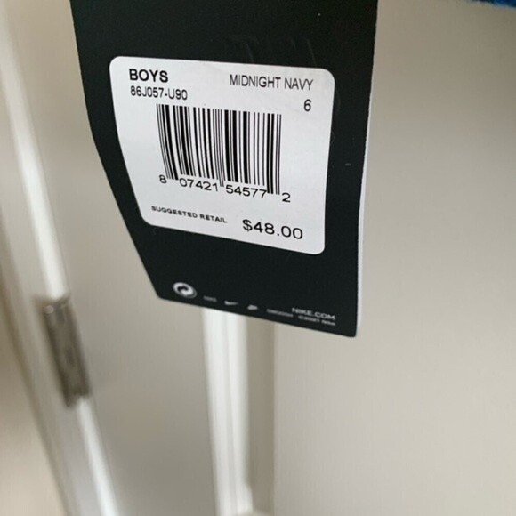 - NIKE Boys Zipper Pouch Jacket Size 6 - Picture 5 of 7